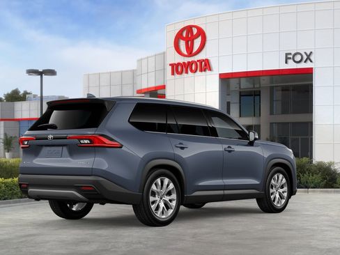 New 2026 Toyota Grand Highlander Limited image 10