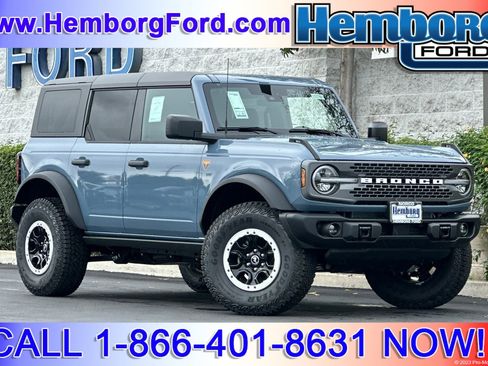 New 2025 Ford Bronco Badlands w/ Sasquatch Package image 1