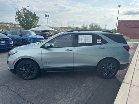 Used 2022 Chevrolet Equinox RS AWD/4WD image 3
