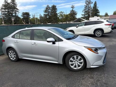 Certified 2024 Toyota Corolla LE FWD image 3