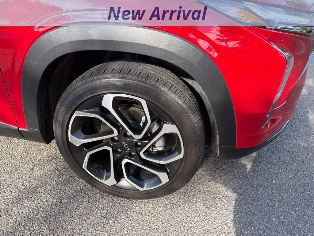 Used 2026 Chevrolet Trax RS FWD image 3