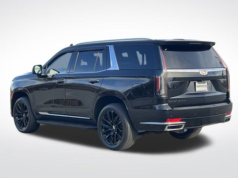 Used 2021 Cadillac Escalade Premium Luxury image 40