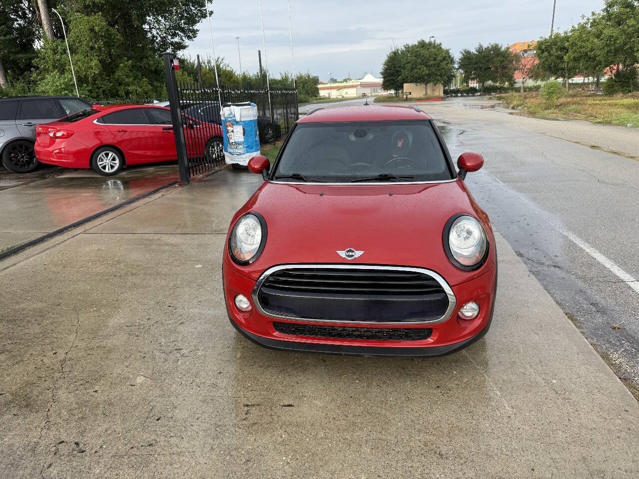 Used 2018 MINI Cooper 2-Door Hardtop FWD image 3