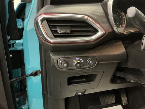 Used 2022 Chevrolet TrailBlazer RS w/ Sun and Liftgate Package AWD/4WD image 34
