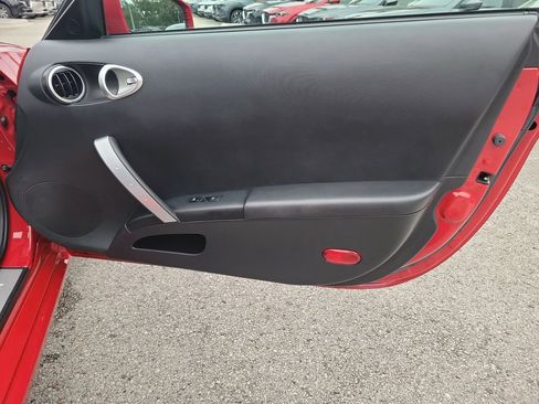 Used 2005 Nissan 350Z Grand Touring image 18