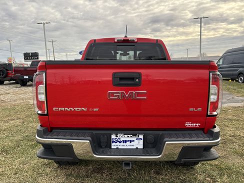 Used 2018 GMC Canyon SLE w/ SLE Convenience Package image 16