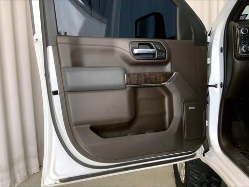 Used 2020 GMC Sierra 2500 Denali w/ Denali Ultimate Package image 20