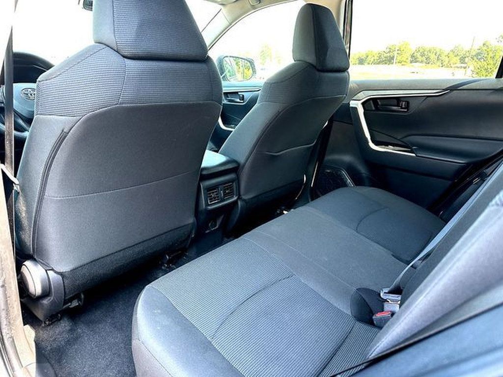 Used 2025 Toyota RAV4 LE FWD image 18