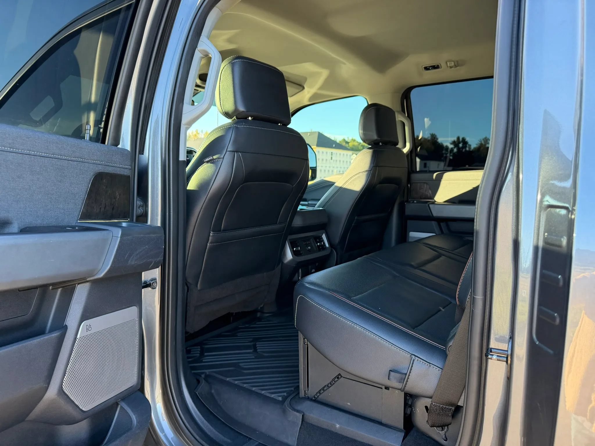 Used 2023 Ford F250 Lariat AWD/4WD image 21