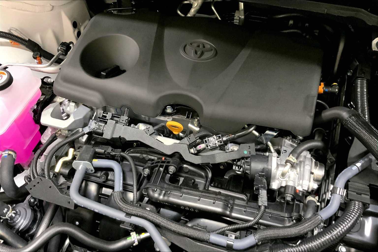 Used 2025 Toyota Sienna LE AWD/4WD image 17