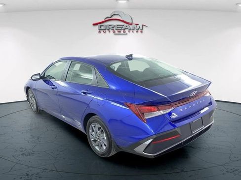 Used 2024 Hyundai Elantra SEL image 6