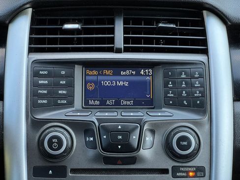 Used 2011 Ford Edge SE FWD image 24