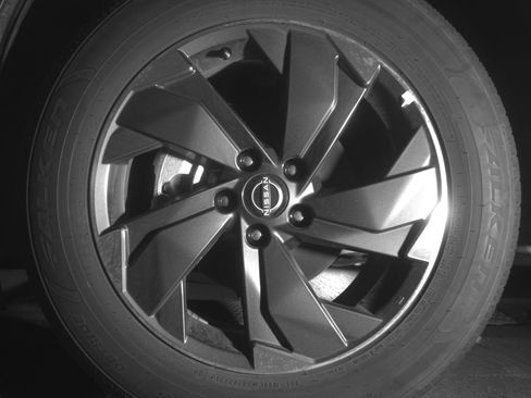 Used 2025 Nissan Rogue SV FWD image 12