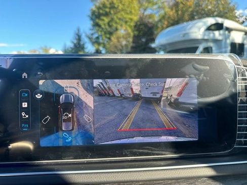 Used 2026 Mercedes-Benz GLS 450 4MATIC image 39