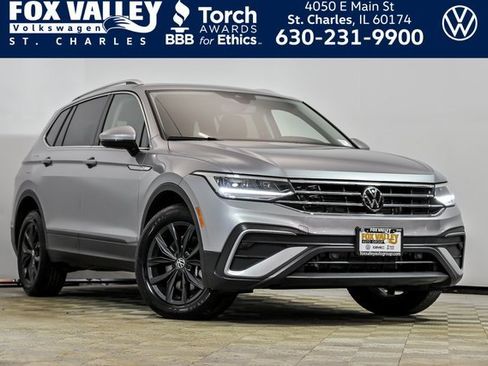 Certified 2024 Volkswagen Tiguan SE image 1