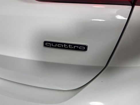 Used 2025 Audi Q3 2.0T Premium image 18