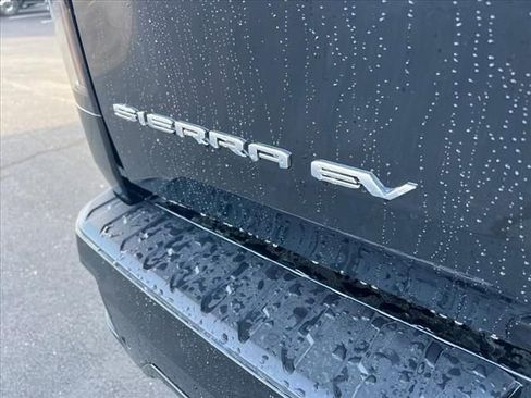 New 2025 GMC Sierra EV Denali image 5