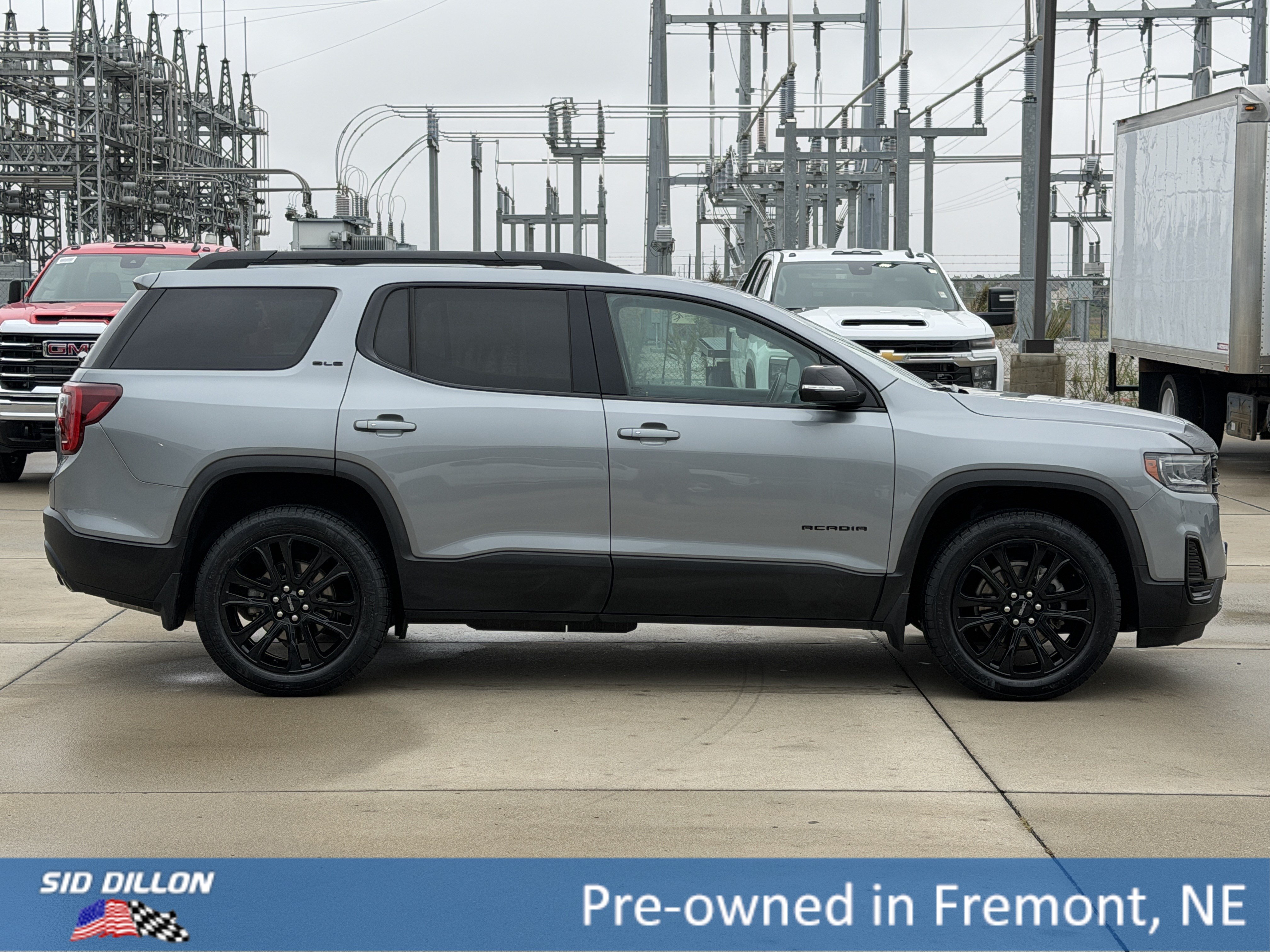 Certified 2023 GMC Acadia SLE w/ Driver Convenience Package AWD/4WD image 3