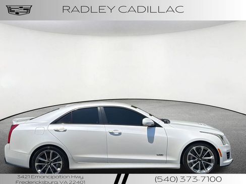 Used 2018 Cadillac ATS V w/ Luxury Package RWD image 19