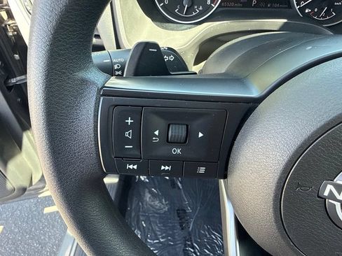 Used 2024 Nissan Rogue SV AWD/4WD image 20