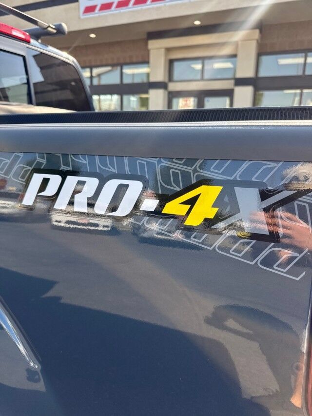 Used 2018 Nissan Frontier PRO-4X AWD/4WD image 8