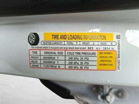Used 2020 Chevrolet Traverse LT FWD image 14