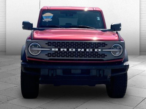 Used 2025 Ford Bronco Badlands AWD/4WD image 2