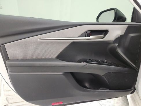 Certified 2025 Toyota Camry SE image 11