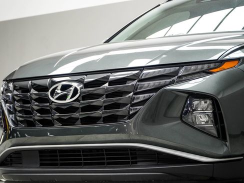 Used 2023 Hyundai Tucson SEL w/ Convenience Package FWD image 2