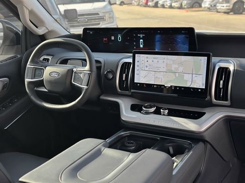 New 2025 Ford Expedition Active RWD image 54