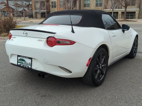 Used 2016 MAZDA MX-5 Miata Club image 5