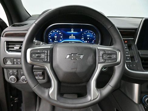 Used 2023 Chevrolet Tahoe Z71 w/ Z71 Off-Road Package AWD/4WD image 15