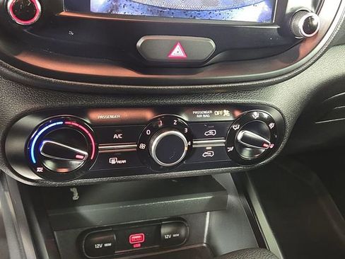 Certified 2022 Kia Soul LX w/ Technology Package image 21