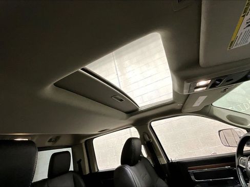 Used 2017 RAM 1500 Laramie image 26