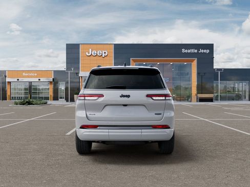 New 2026 Jeep Grand Cherokee L Summit AWD/4WD image 7