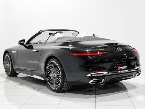 Used 2026 Mercedes-Benz Maybach SL 680 image 11