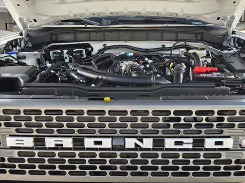 New 2026 Ford Bronco Badlands AWD/4WD image 17