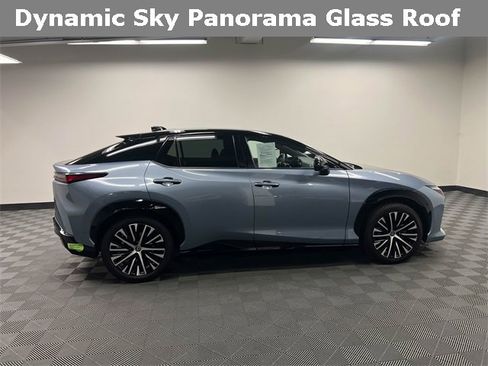 Used 2023 Lexus RZ 450e Premium image 4