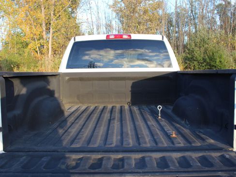 Used 2013 RAM 2500 Tradesman w/ Chrome Appearance Group image 7