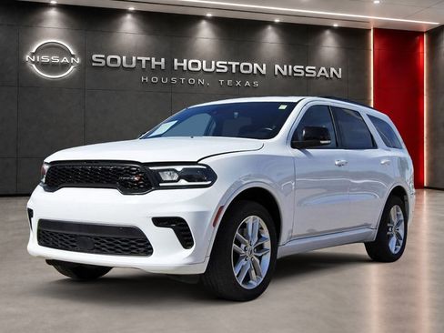 Used 2024 Dodge Durango GT AWD/4WD image 2
