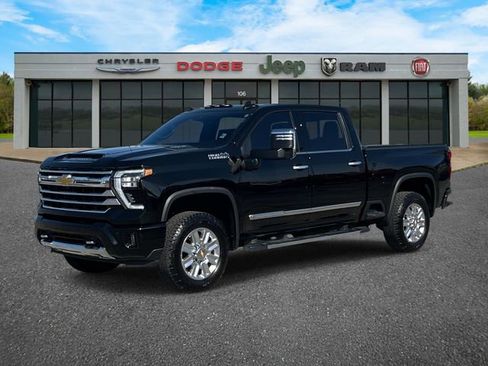 Used 2024 Chevrolet Silverado 2500 High Country w/ Technology Package AWD/4WD image 34