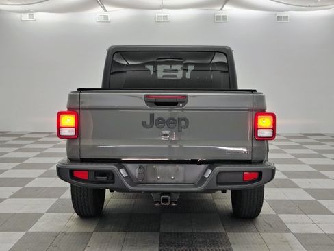 Used 2021 Jeep Gladiator Sport AWD/4WD image 5