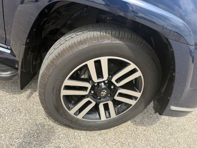 Used 2023 Toyota 4Runner Limited AWD/4WD image 45