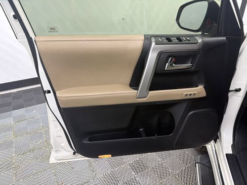 Used 2020 Toyota 4Runner Limited AWD/4WD image 11