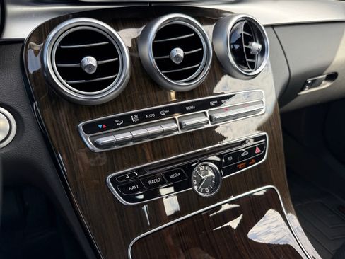 Used 2018 Mercedes-Benz C 300 Sedan image 20