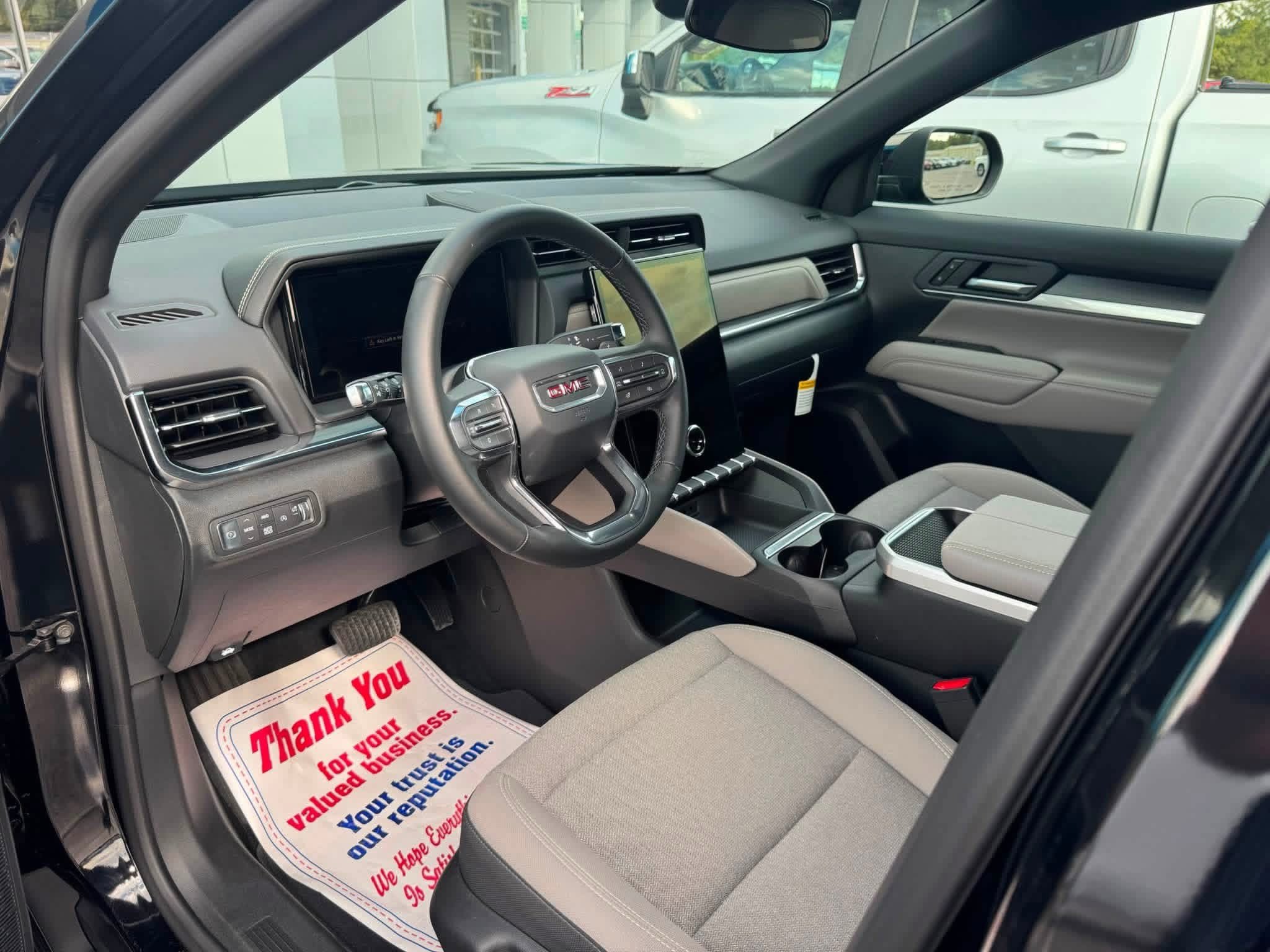 Used 2025 GMC Terrain Elevation AWD/4WD image 2