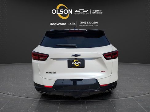 Used 2024 Chevrolet Blazer RS w/ Enhanced Convenience Package FWD image 4