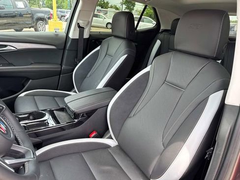 Used 2025 Buick Envision Sport Touring AWD/4WD image 39
