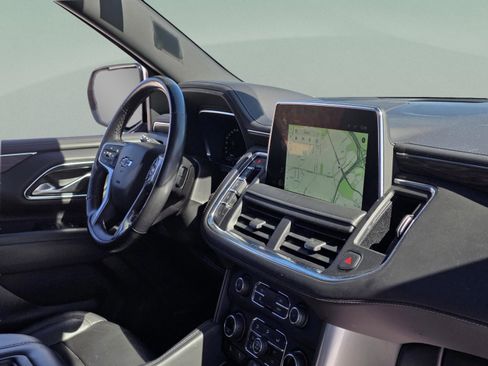 Used 2022 Chevrolet Suburban Z71 w/ Z71 Off-Road Package image 23