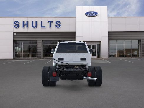 New 2025 Ford F550 4x4 SuperCab Super Duty image 5